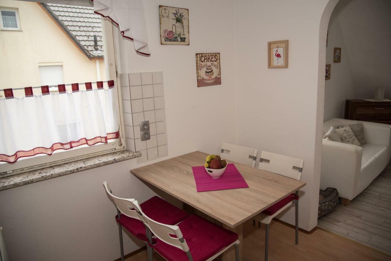Ferienwohnung "Hirsch Huesli" Шопфхайм Экстерьер фото